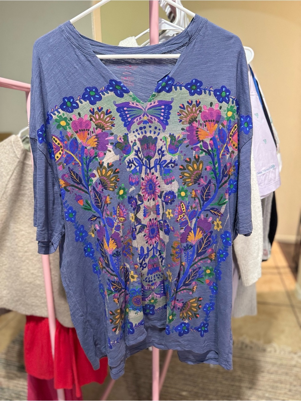 NATURAL LIFE Blue Short-Sleeve Tee with Colorful Floral Embroidery